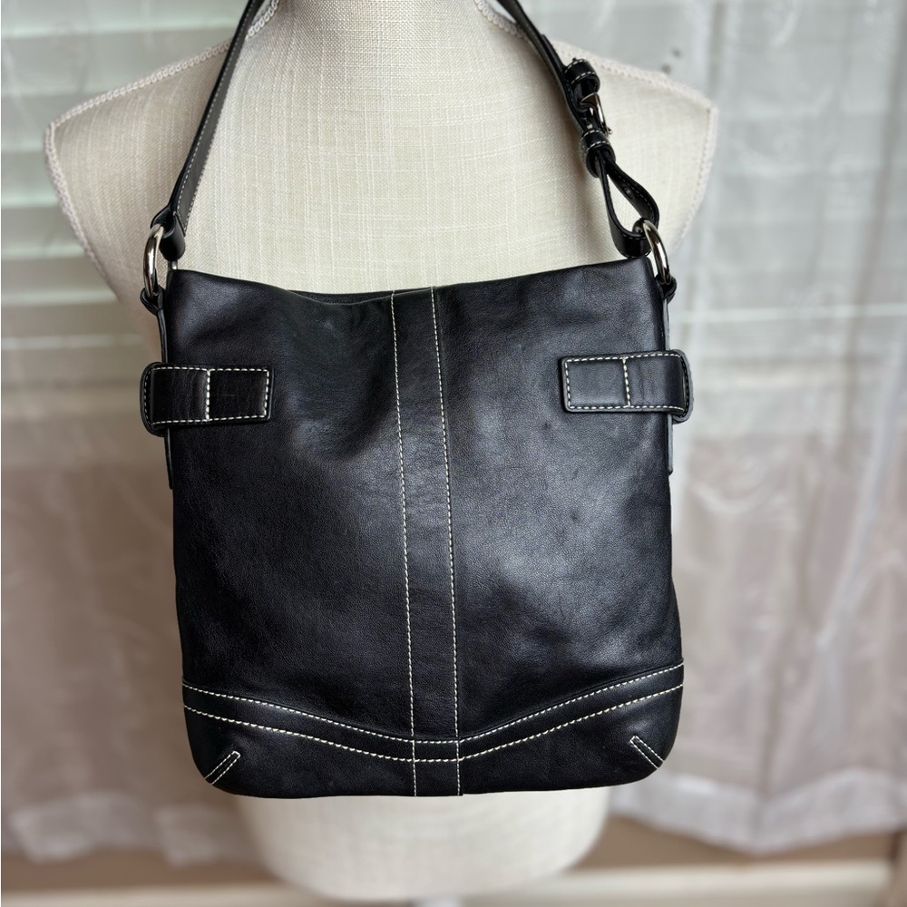 Coach Black Shoulder Bag - Picture 2 of 14